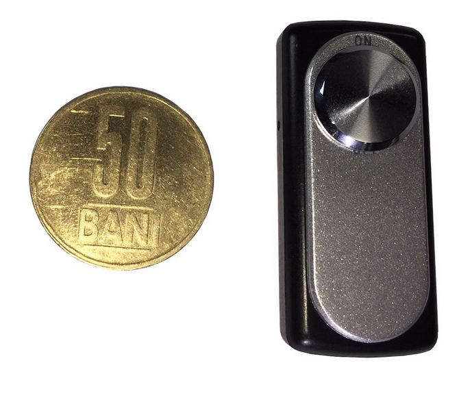 microfon-cu-inregistrare-spy-minuscul-8gb-20-de-ore-autonomie-top-comenzi-carominirecv088gb-cams1167